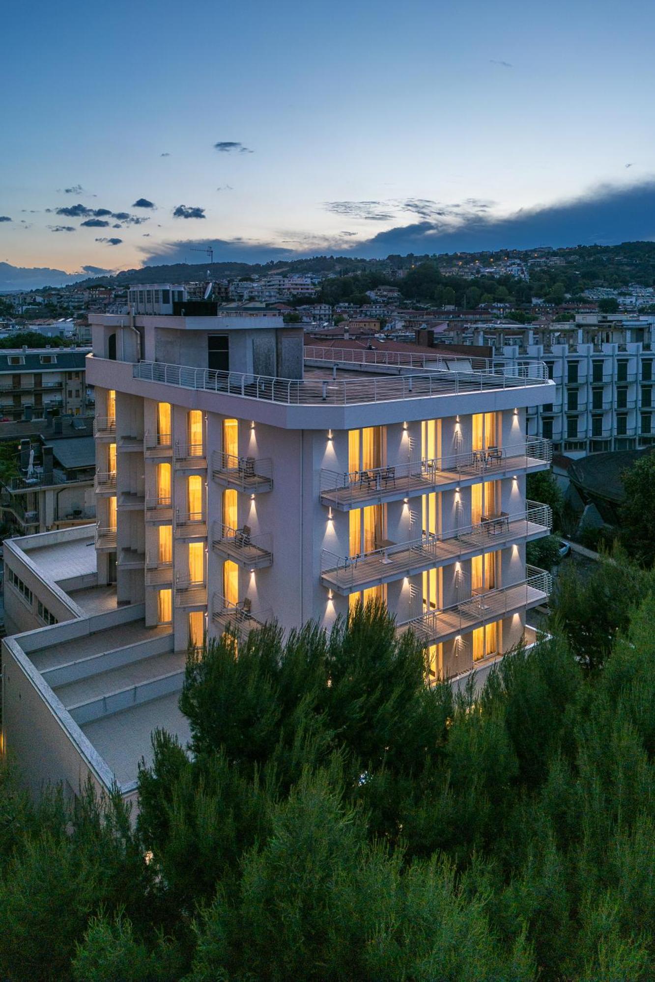 גרוטמארה Hotel Velia מראה חיצוני תמונה