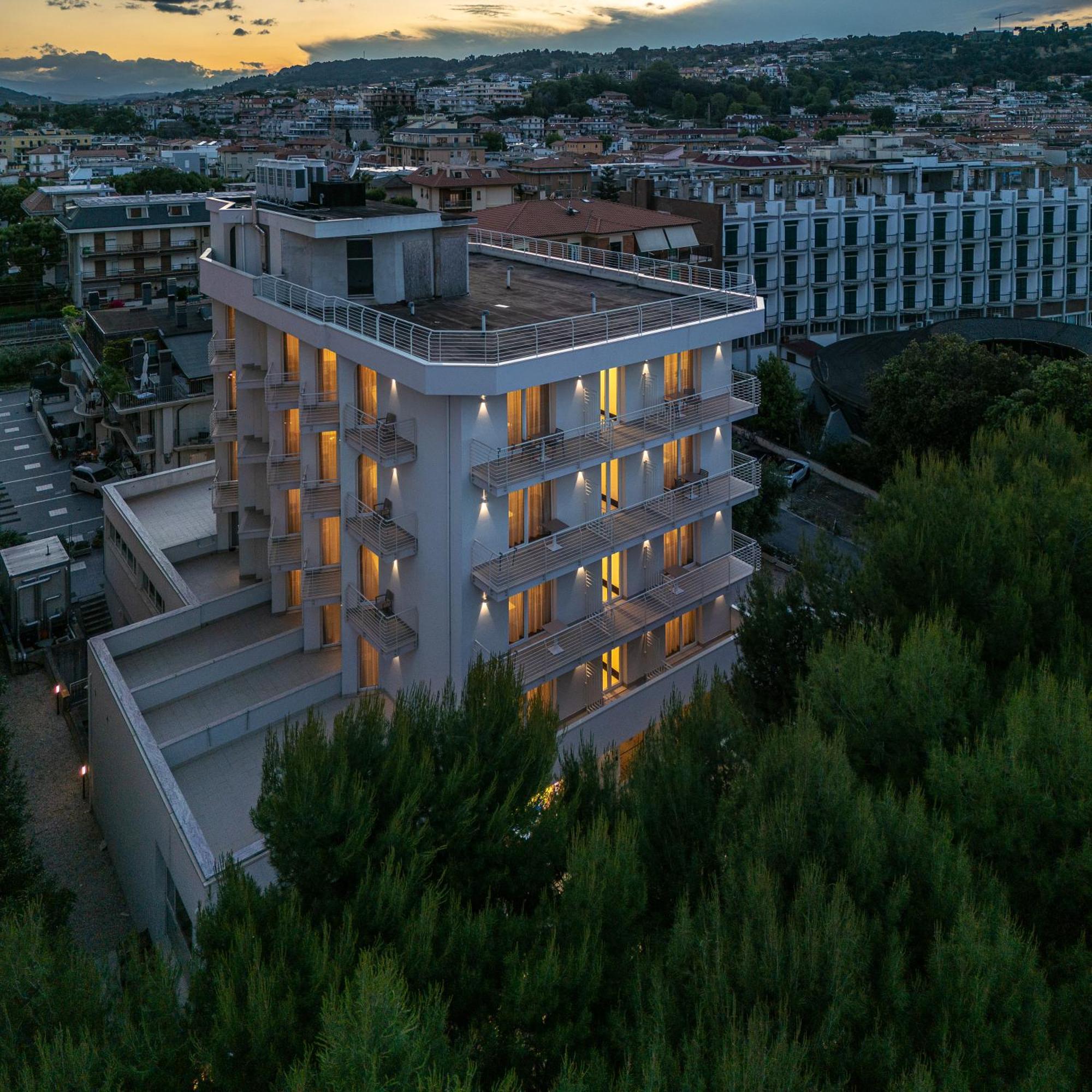 גרוטמארה Hotel Velia מראה חיצוני תמונה