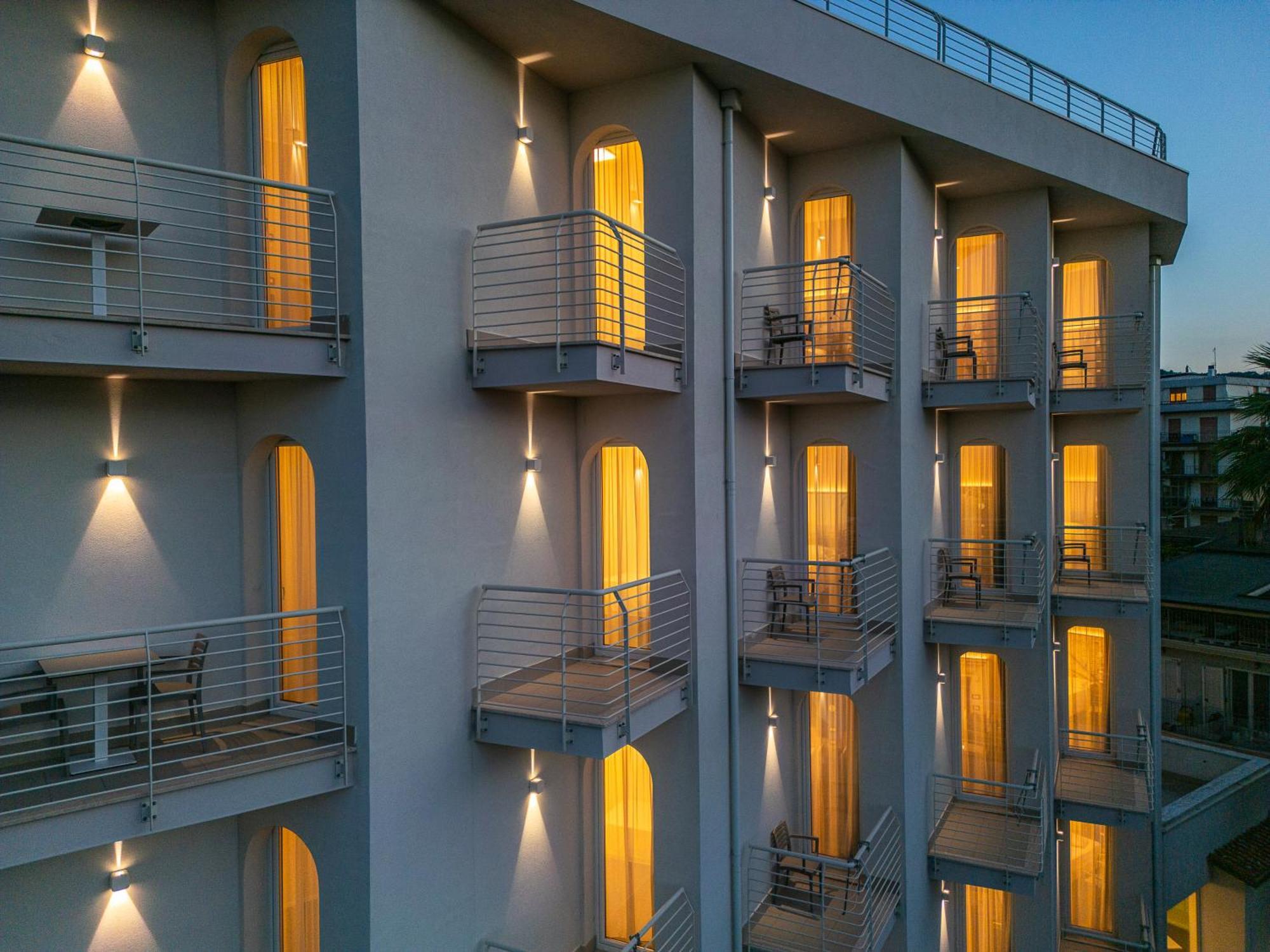 גרוטמארה Hotel Velia מראה חיצוני תמונה